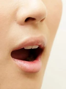 顎がまっすぐ開かない、引っかかる、カクカク鳴る、開けづらい